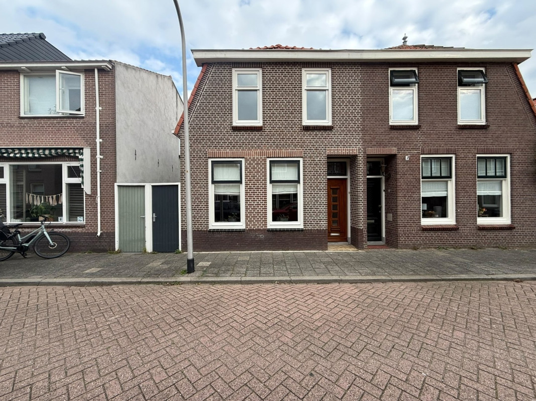Huis te huur in Katwijk aan Adrianastraat 58 – 5 kamers, 98 m²