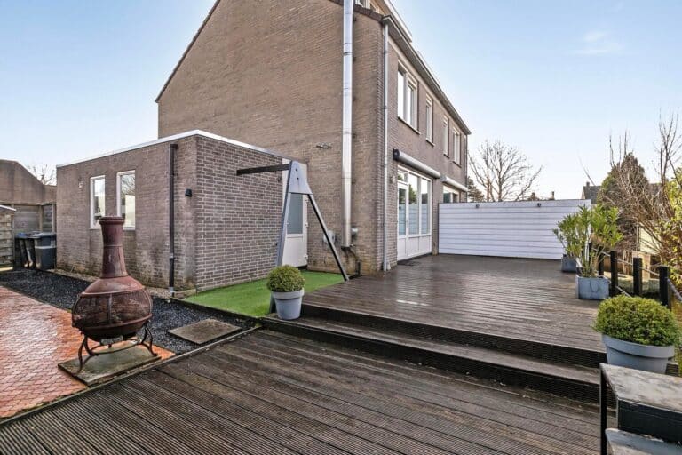 Huis te huur in Krimpen aan de Lek aan Straat Davis – 5 kamers, 108 m²