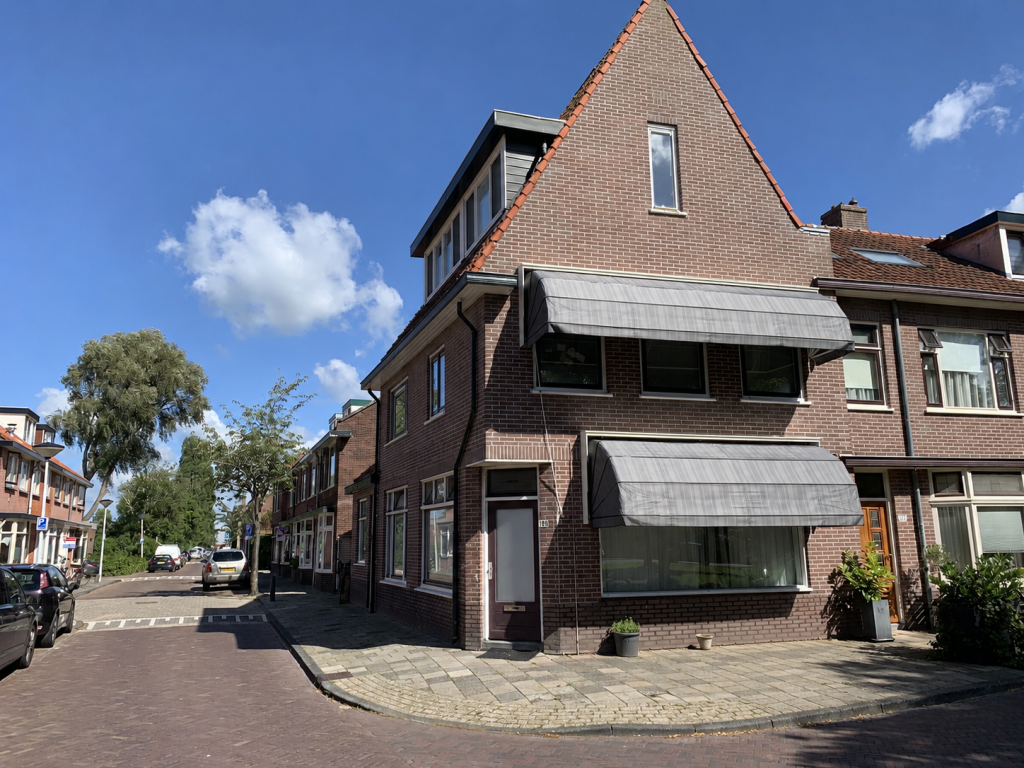 Huis te huur in Leiden aan Sumatrastraat 189 – 7 kamers, 154 m²