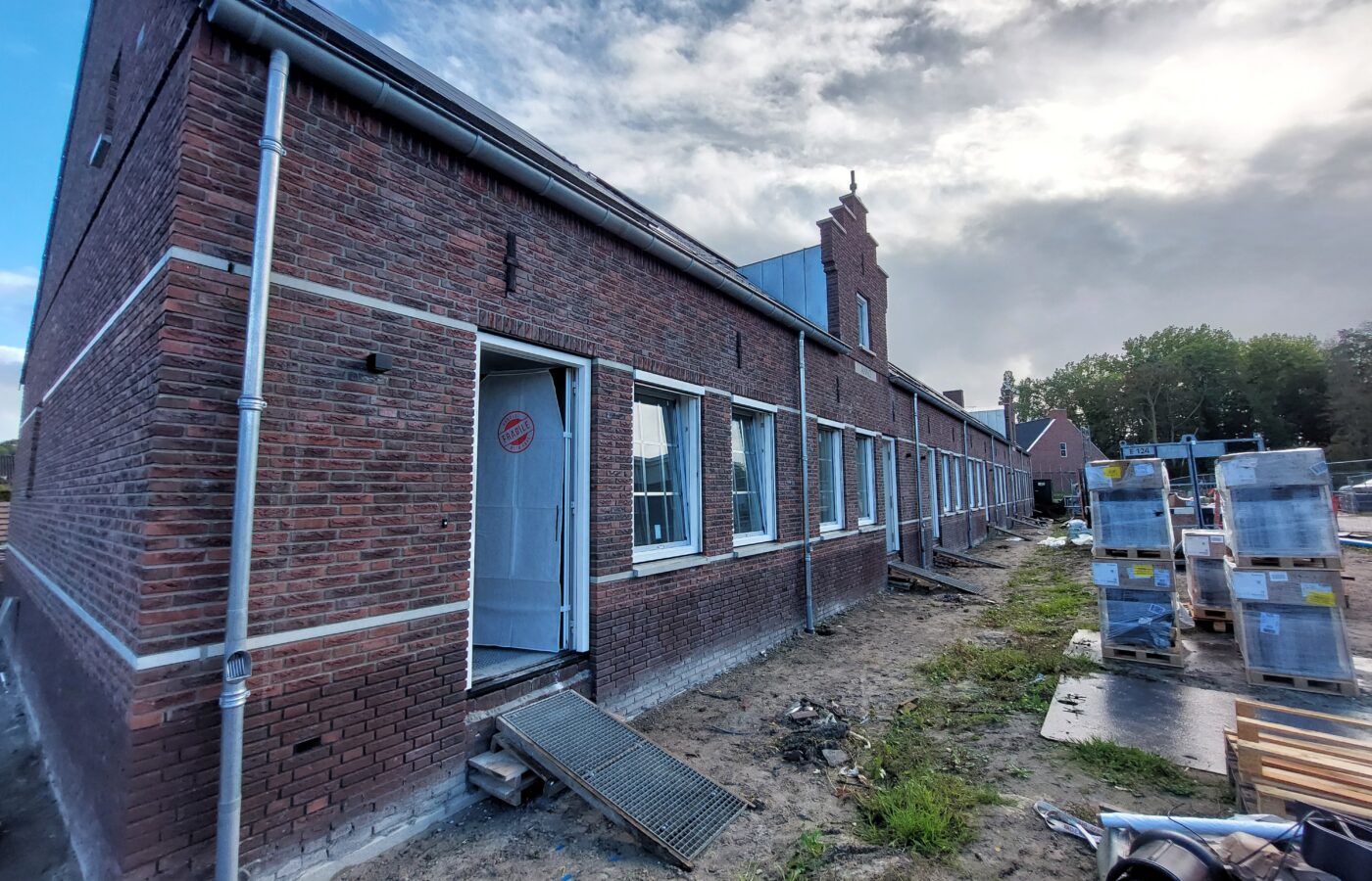 Tussenwoning te huur in Nietap aan Drogerij 00 (foto 2)