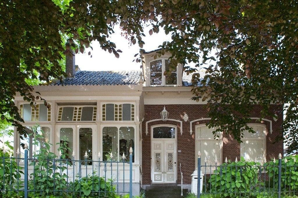Huis te huur in Oostwoud aan Oosteinde – 6 kamers, 243 m²