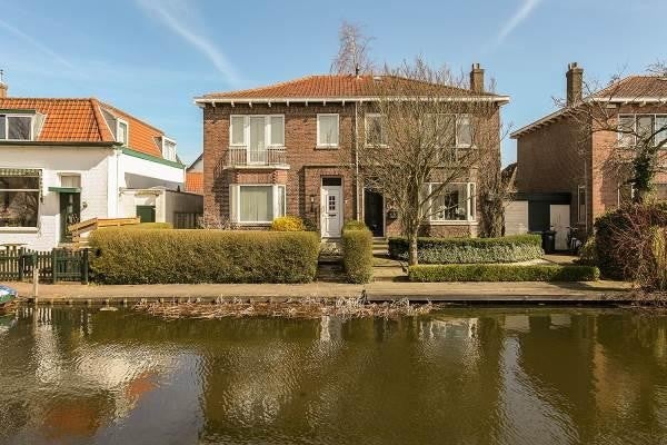 Huis te huur in Rotterdam aan Buitenzorg – 4 kamers, 115 m²