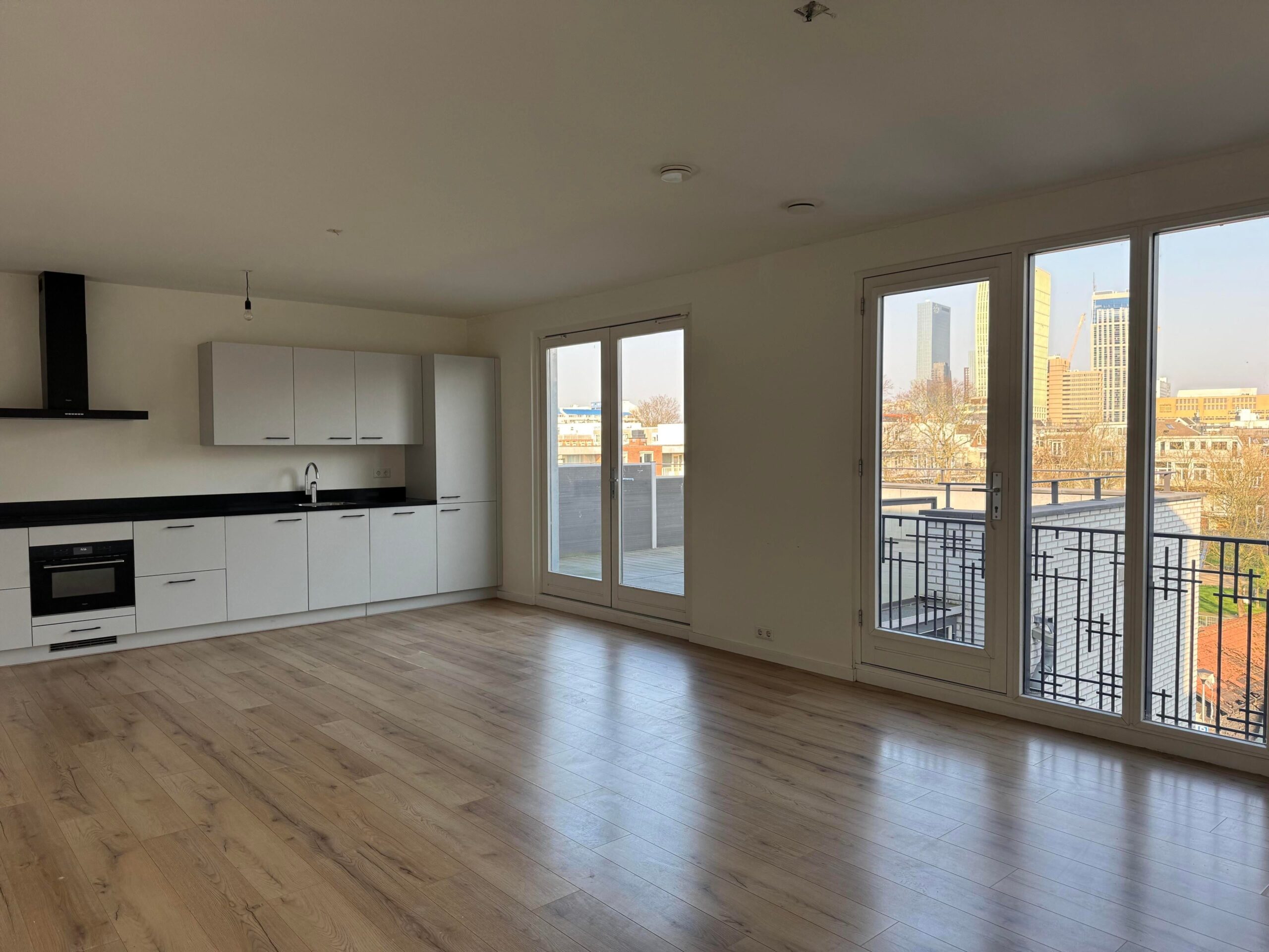 Appartement te huur in Rotterdam aan Duivenvoordestraat 136C – 3 kamers, 77 m²