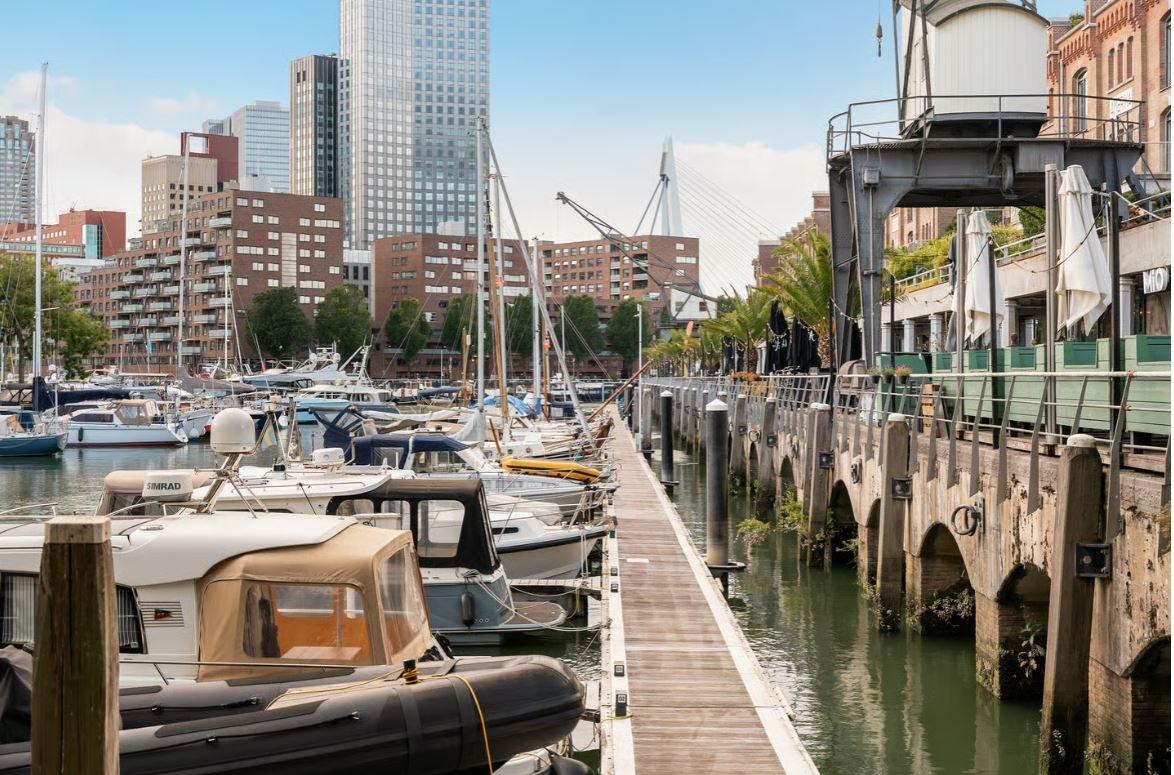 Appartement te huur in Rotterdam aan Handelsplein – 2 kamers, 120 m²