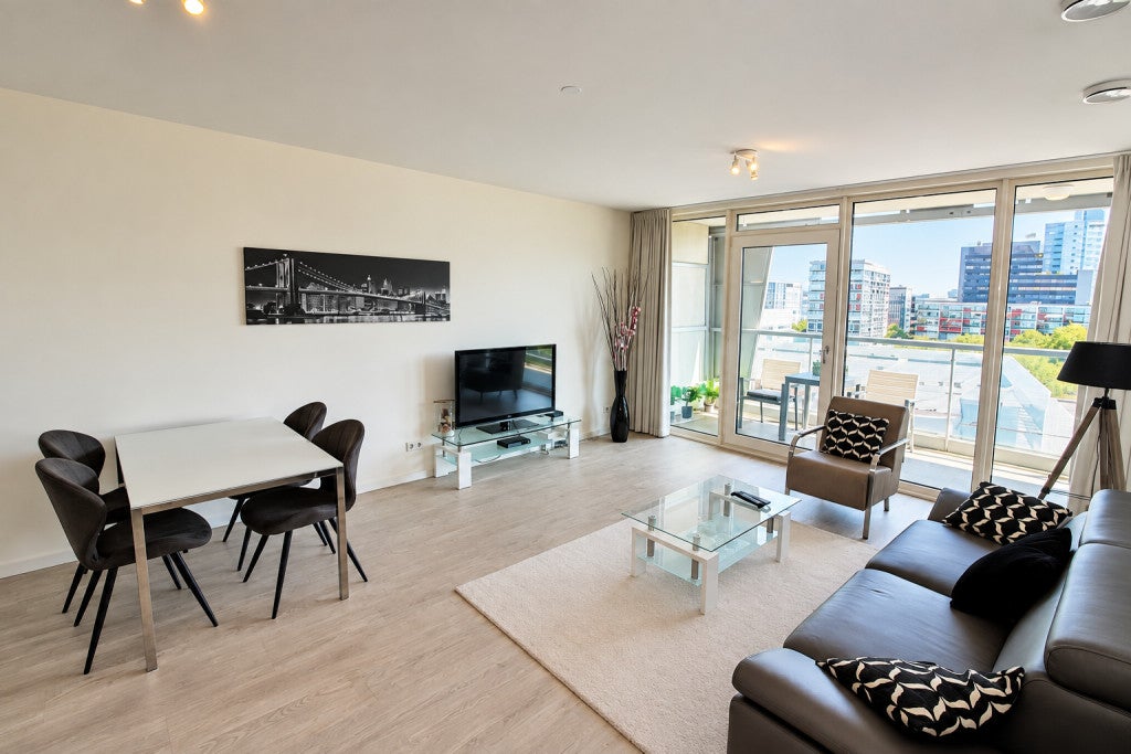 Appartement te huur in Rotterdam aan Kruisplein – 3 kamers, 90 m²