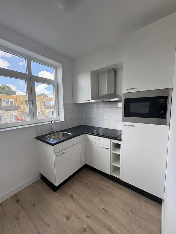 Appartement te huur in Rotterdam aan Mijnsherenlaan 103B – 5 kamers, 106 m²