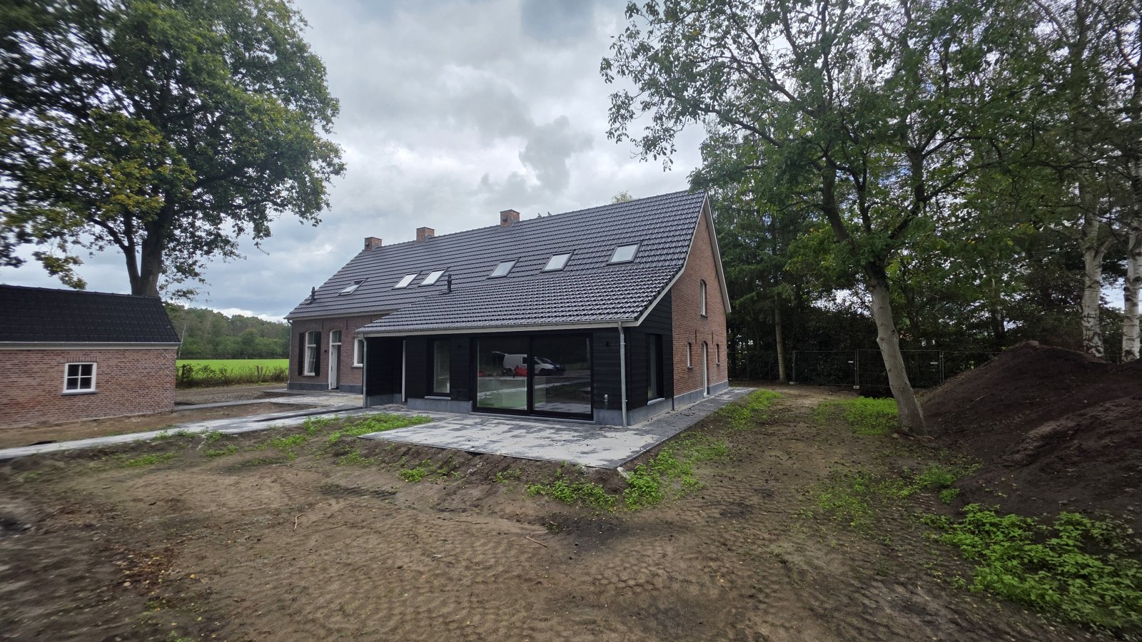 Huis te huur in Schijf aan Hoeksestraat 781-42 – 10 kamers, 350 m²