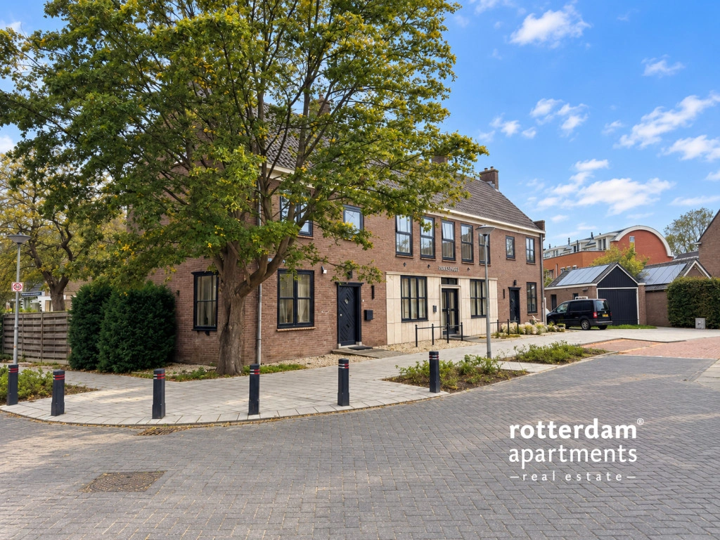 Huis te huur in Spijkenisse aan Koningin Julianaplein – 4 kamers, 122 m²