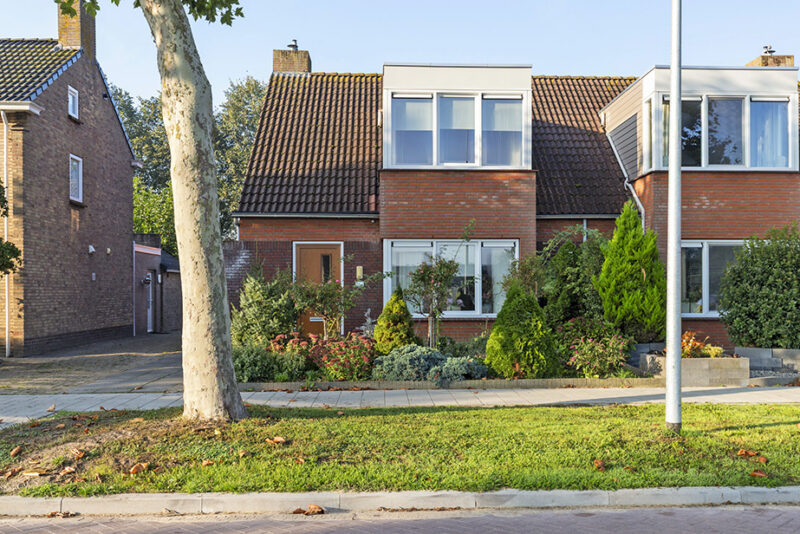 Eengezinswoning te huur in Standdaarbuiten aan Dr. Poelsstraat 9