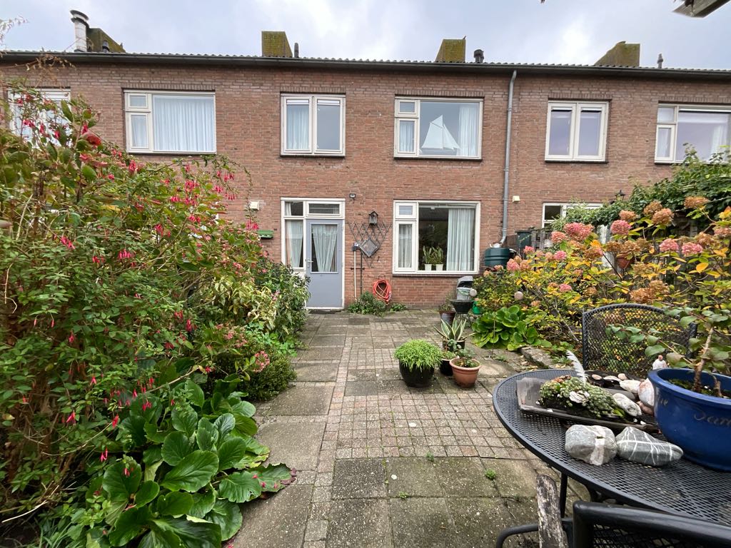 Tussenwoning te huur in Stellendam aan Schoolstraat 50 (foto 2)