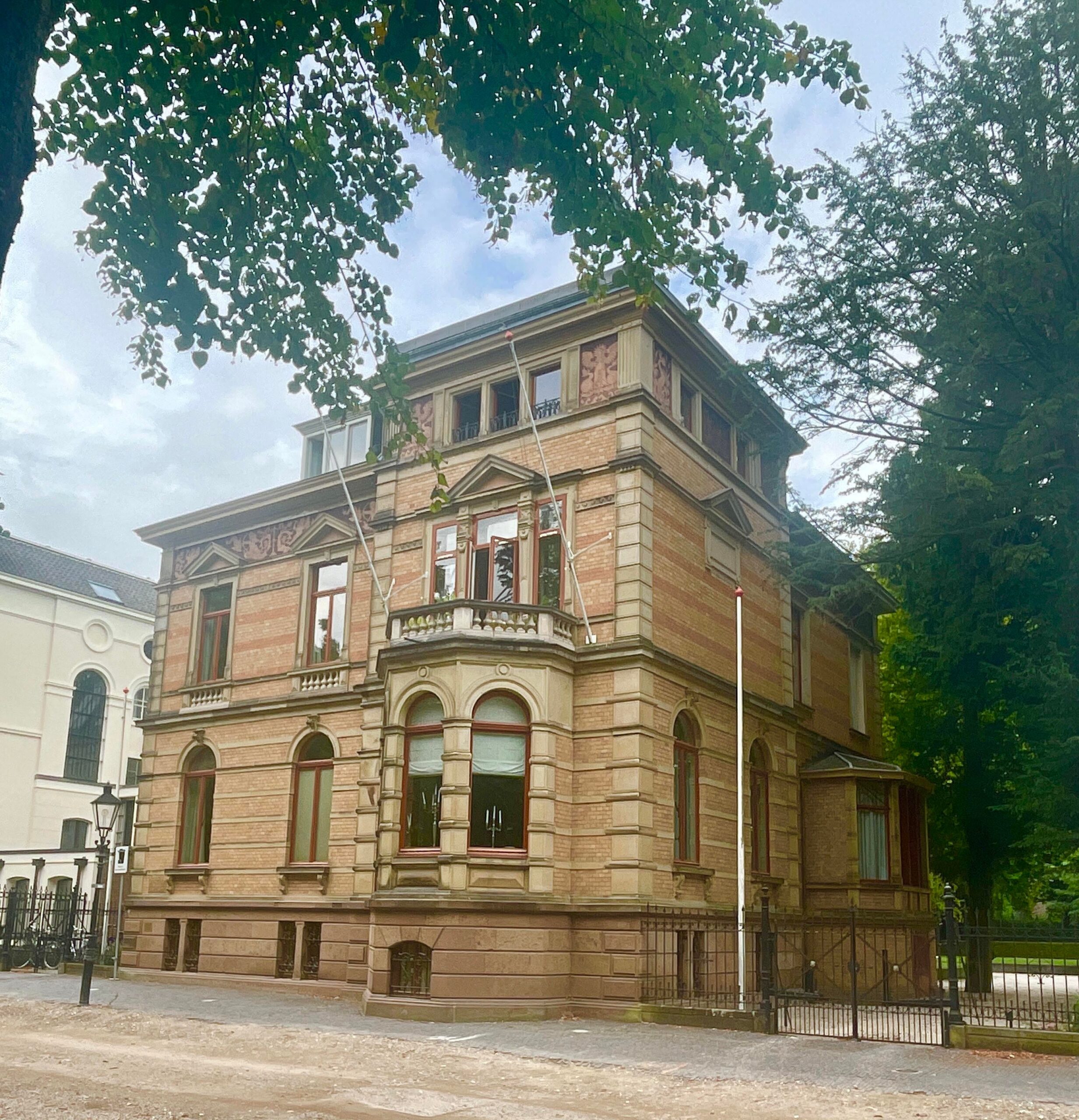 Appartement te huur in Utrecht aan Maliebaan 42 – 3 kamers, 84 m²