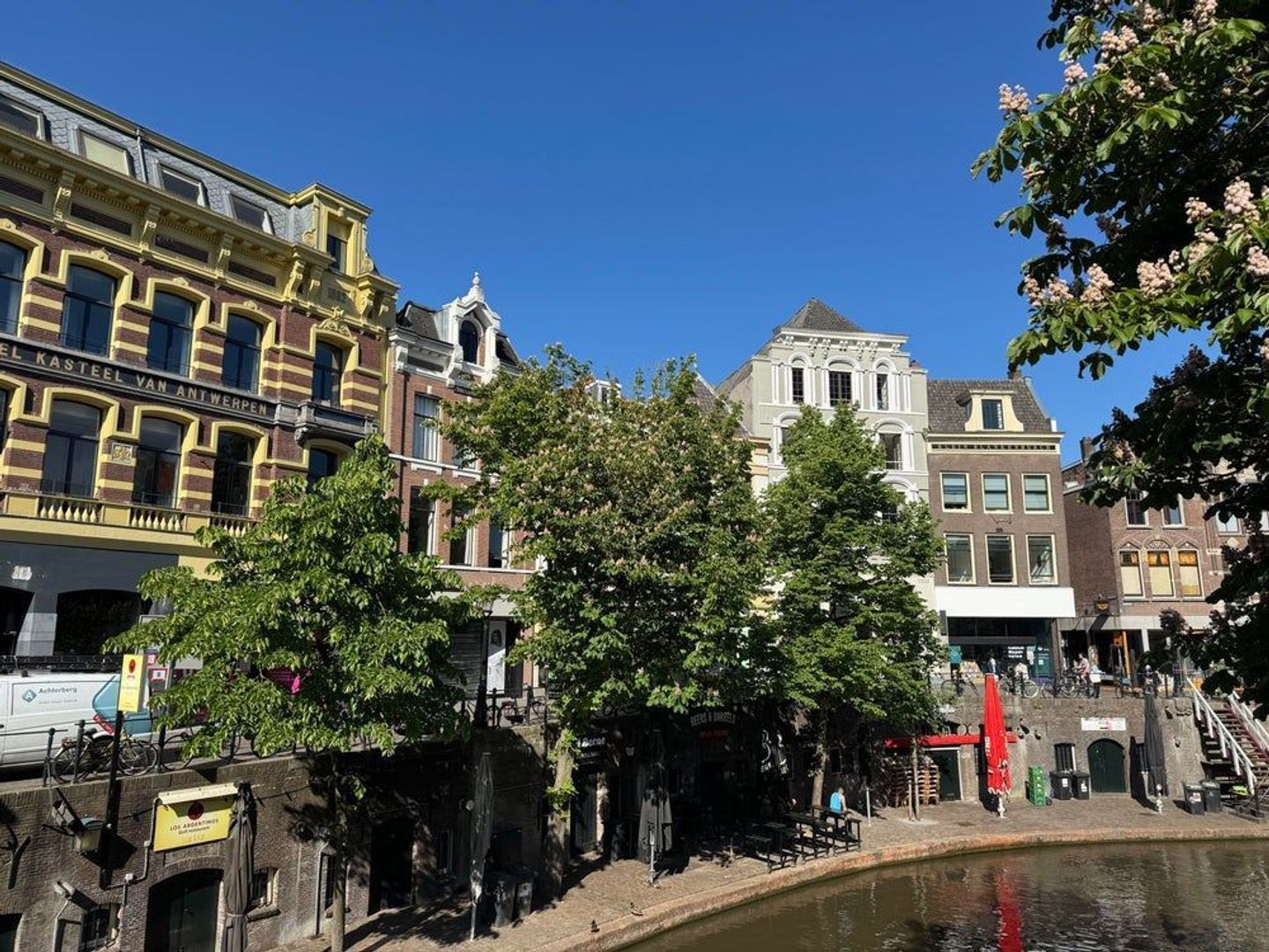 Appartement te huur in Utrecht aan Oudegracht 127 – 3 kamers, 200 m²
