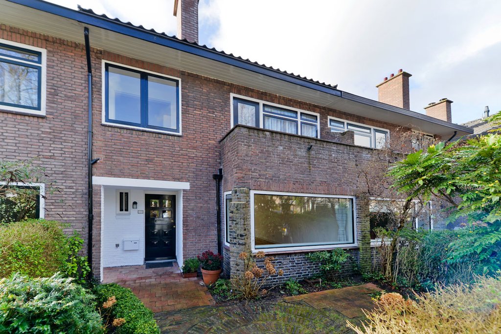 Huis te huur in Voorburg aan Rusthoflaan 11 – 6 kamers, 146 m²
