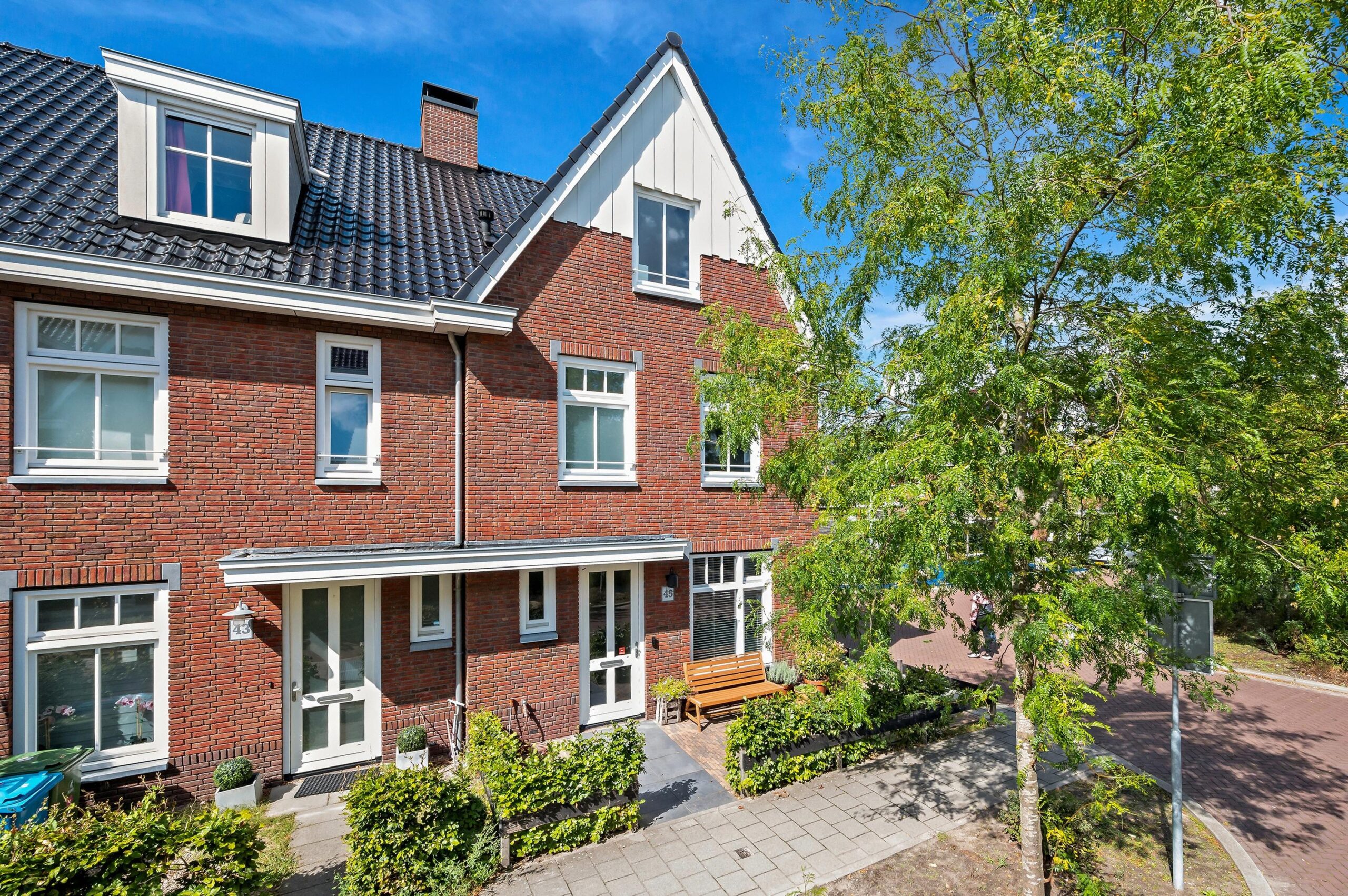 Huis te huur in Voorburg aan Watertorenlaan 45 – 6 kamers, 138 m²