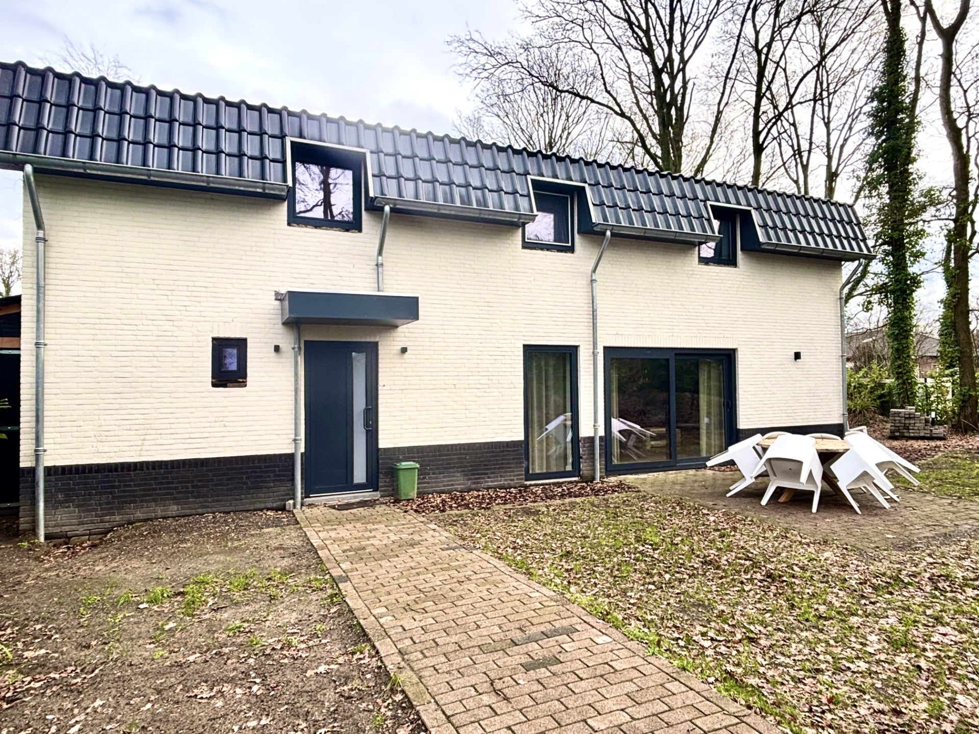 Huis te huur in Waalre aan Heikantstraat – 4 kamers, 106 m²