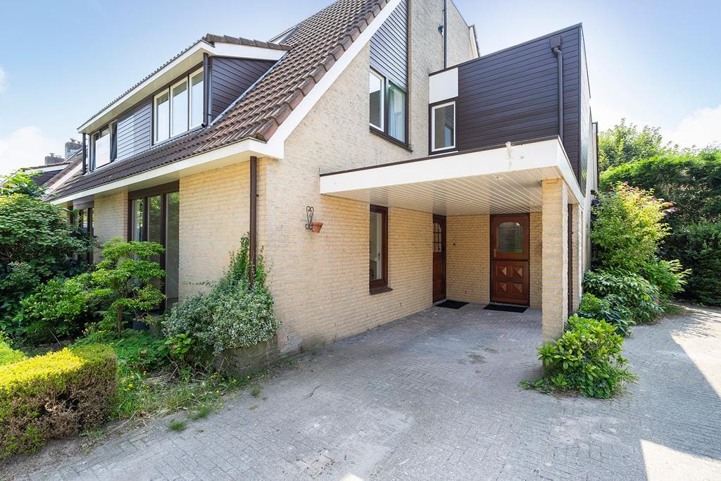 Huis te huur in Wassenaar aan Zanderijlaan 27 – 8 kamers, 217 m²